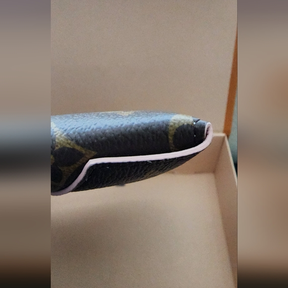 Louis Vuitton Kirigami Pochette Large with box,receipt, insert, and chain - Picture 10 of 10